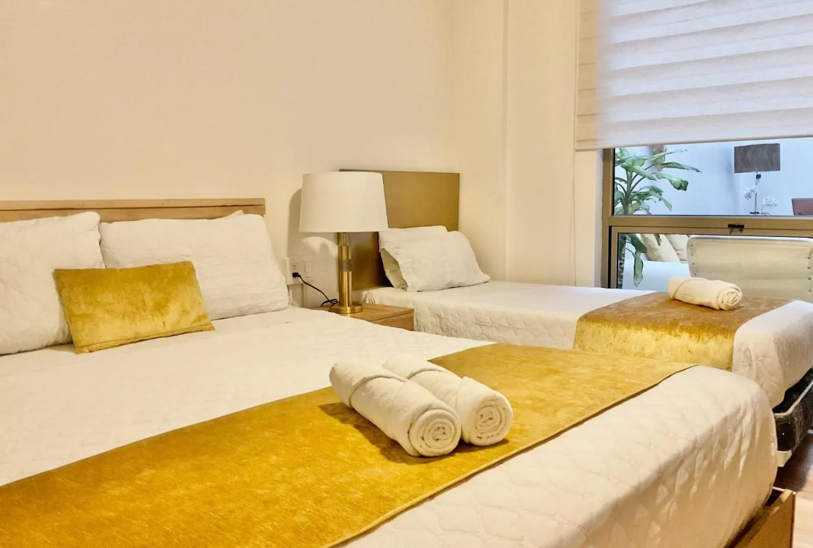 Hotel Iqon Cuenca 0*,