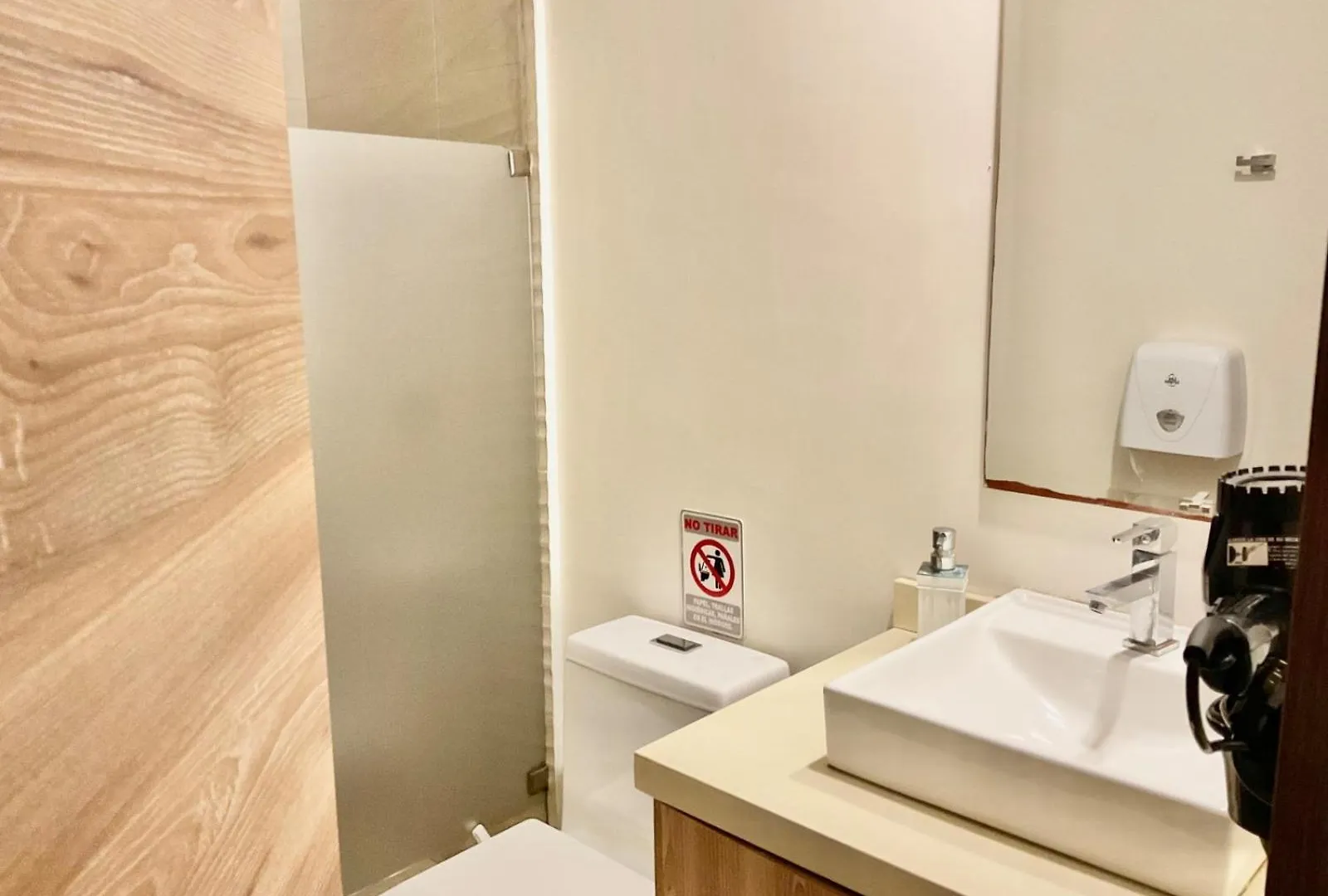 Hotel Iqon Cuenca Apartahotel